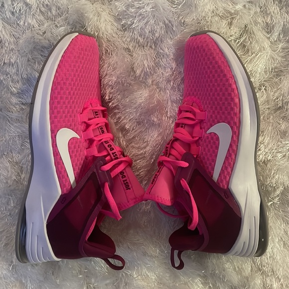 Nike Air Max Bella in Pink/Purple - Picture 8 of 8